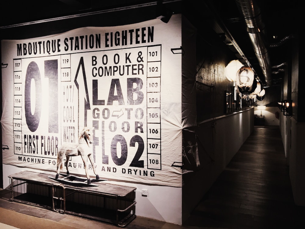 M Boutique Station 18 29/65