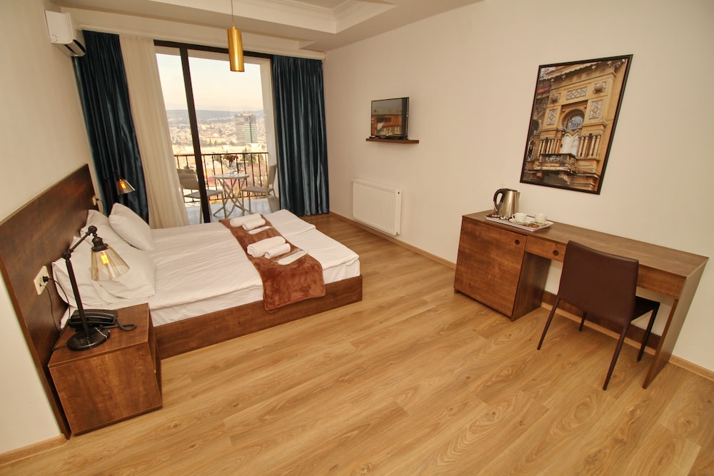 Tbilisi View Hotel 10/65