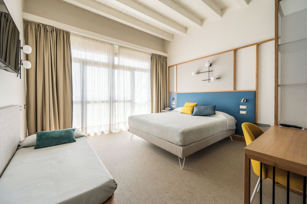 Terme Beach Resort 27/72