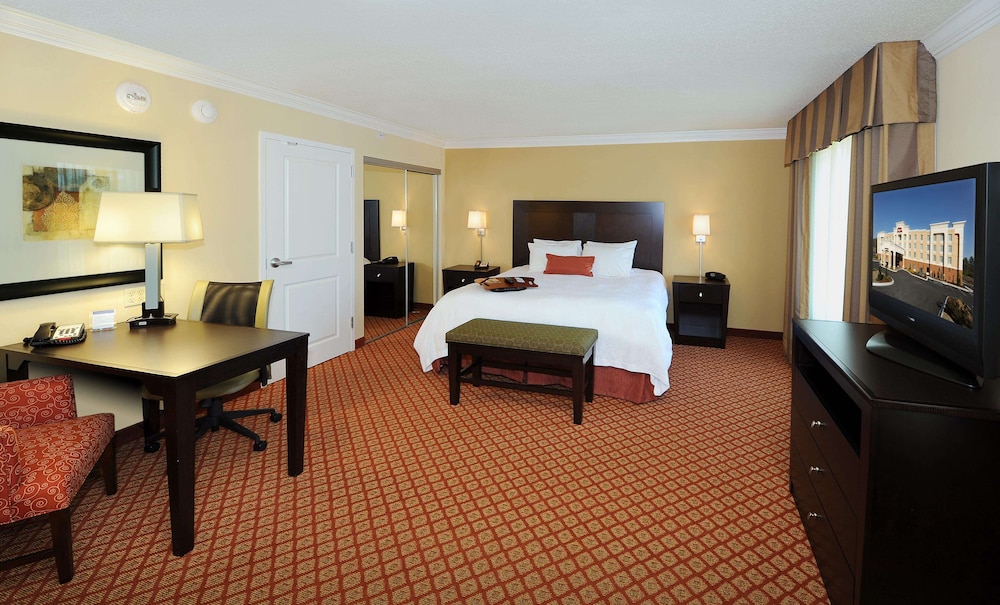 Hampton Inn And Suites Scottsboro 19/44