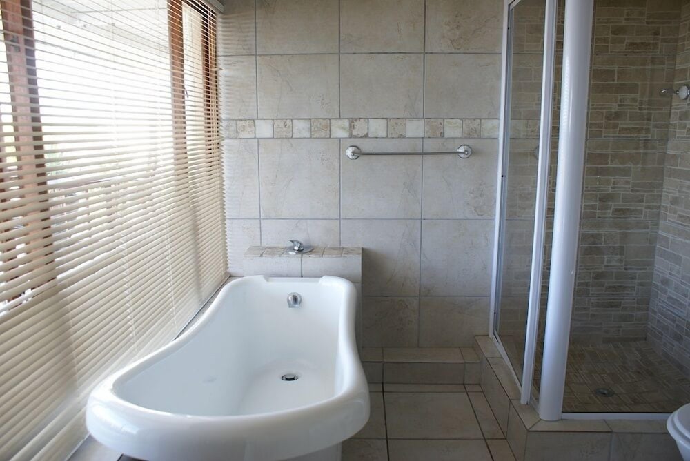Island Vibe Jeffreys Bay Hostel 40/41