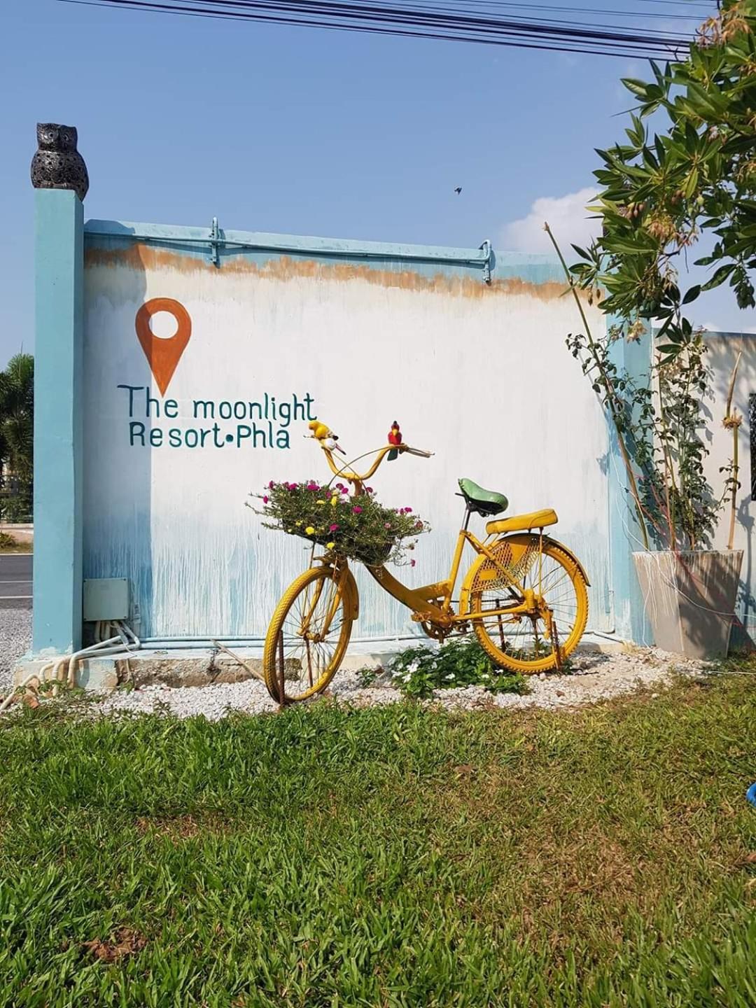 The Moonlight Resort 27/28