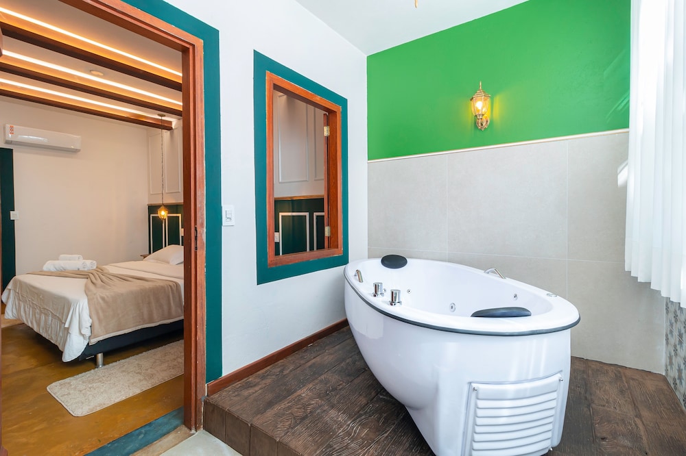 Pousada Arvoredo Eco Suites 50/50