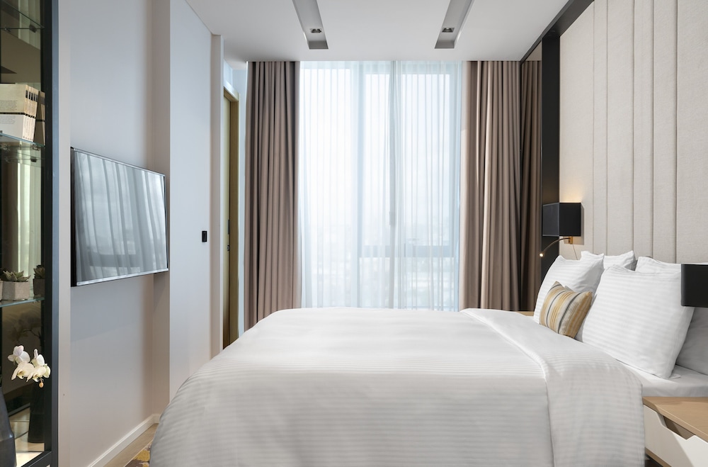 1 Bedroom Apartment-City View