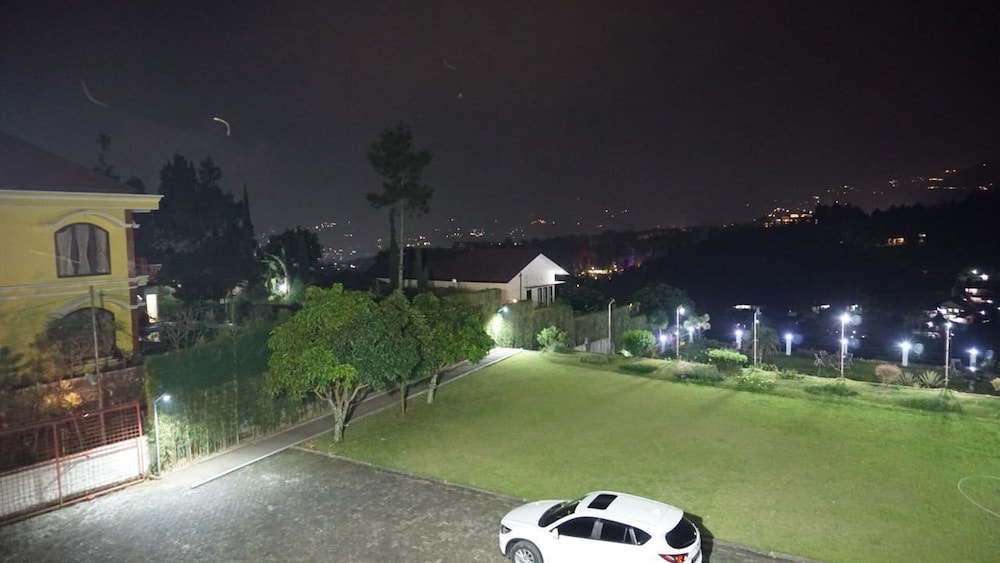 The View Villa 15/19