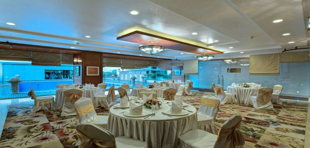 Royal Tulip Navi Mumbai 41/60