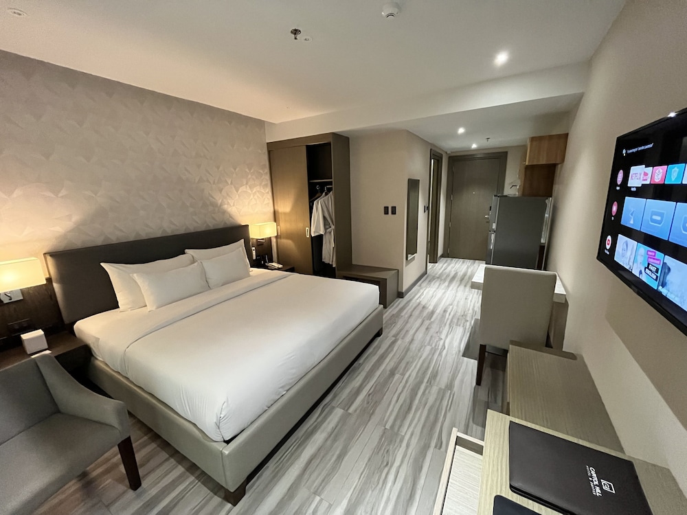 Studio, Suite, King Bed