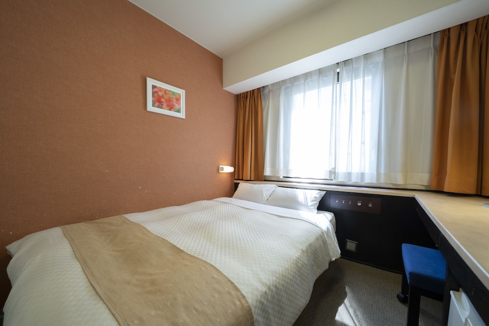 ROOM, DOUBLE BED, SMOKING