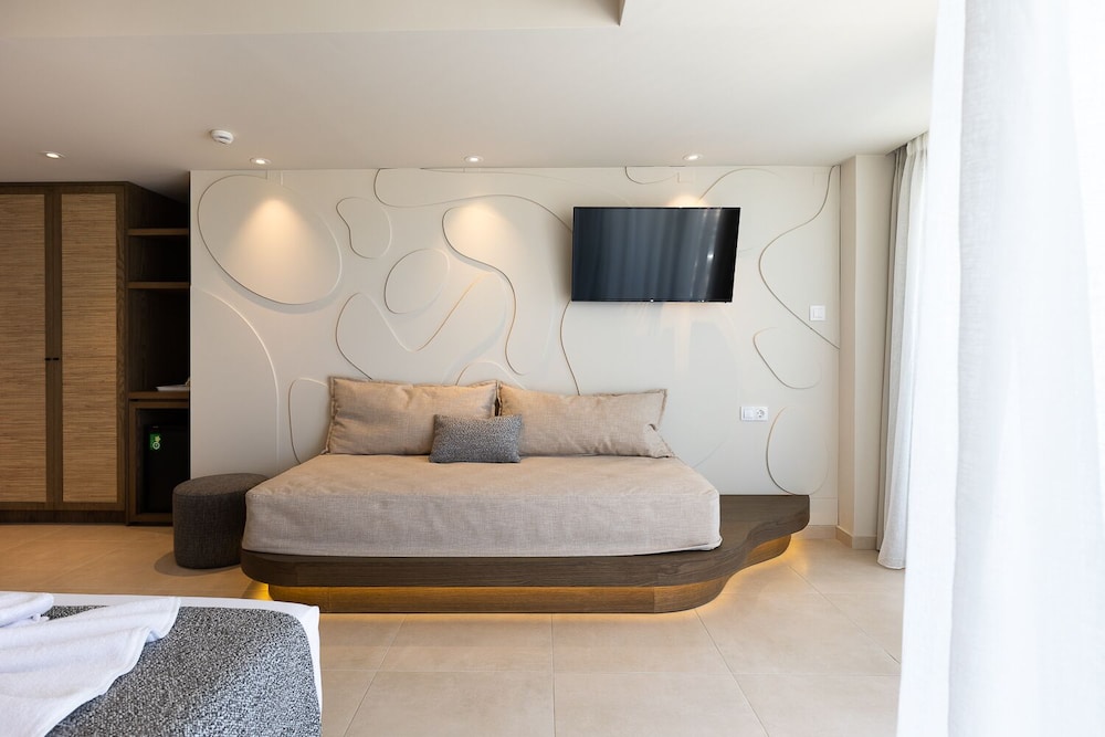 Alia Beach Hotel Adults only 18+ 26/48