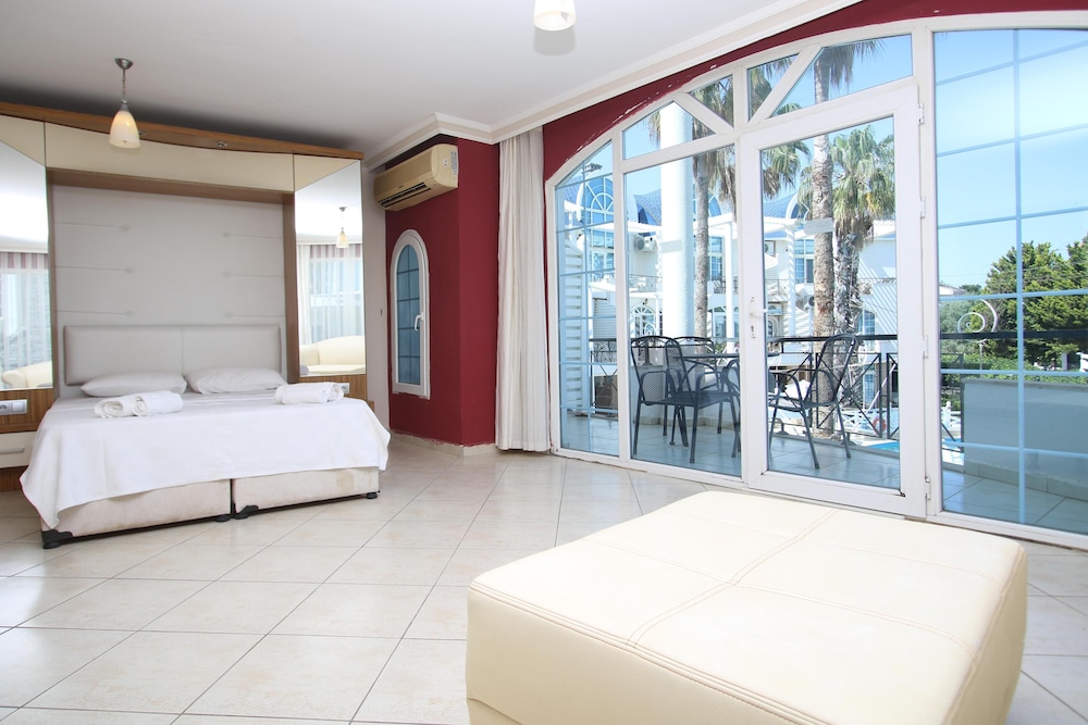 Seahorse Deluxe Hotel 40/66