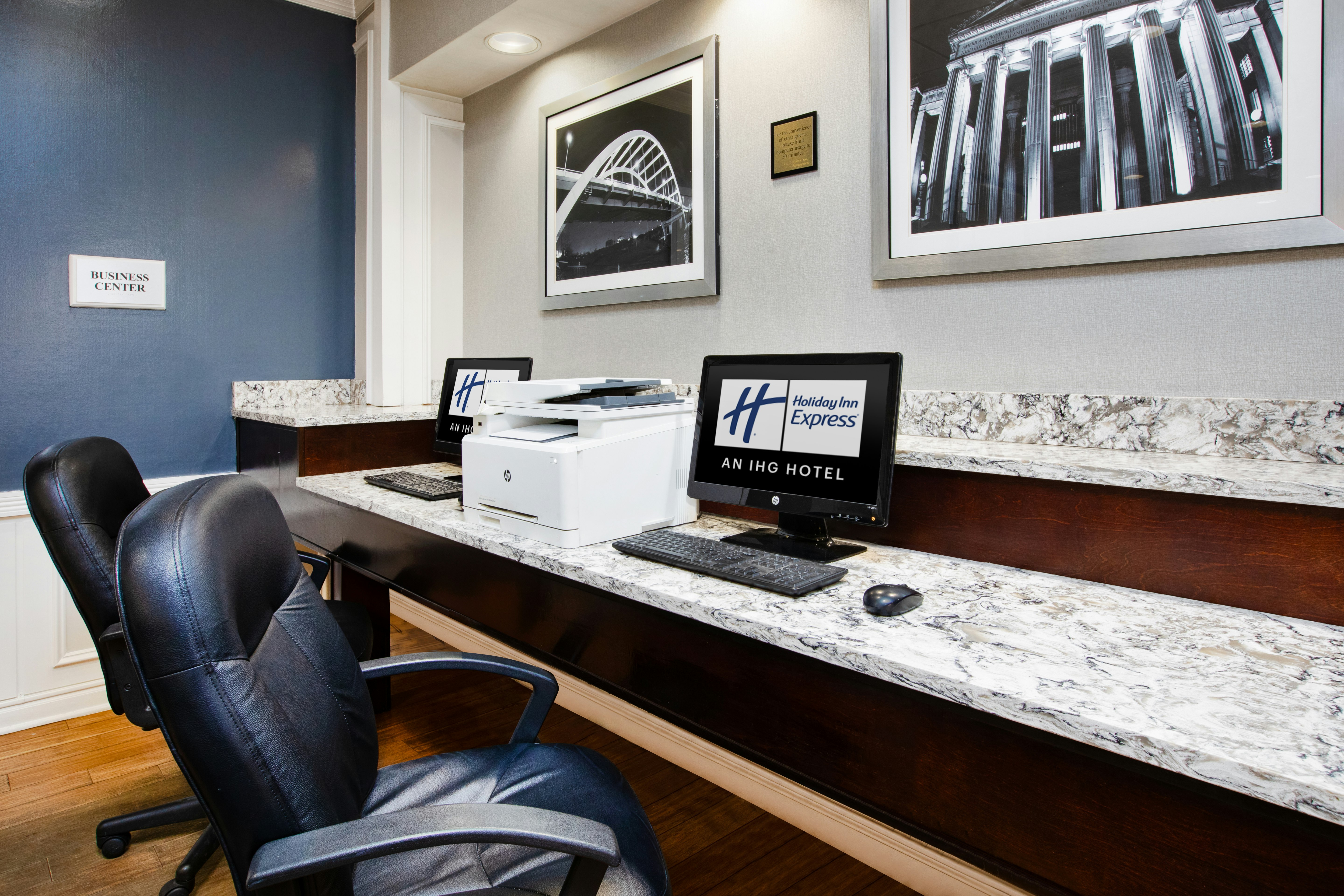 Holiday Inn Express Nashville Downtown 55/67