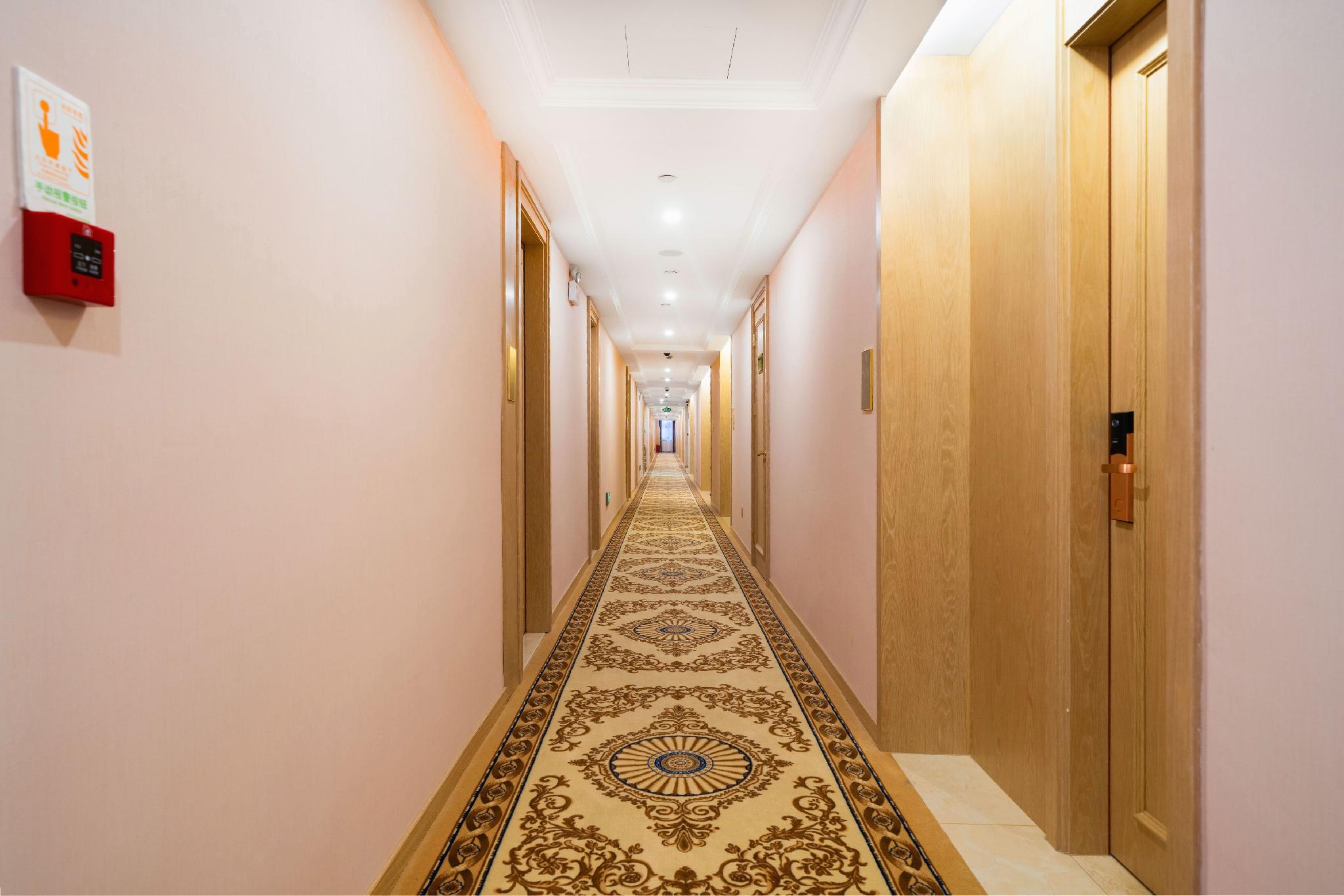 Vienna 3 Best Hotel(Shanghai Hongqiao National Exhibition Sijing) 26/32