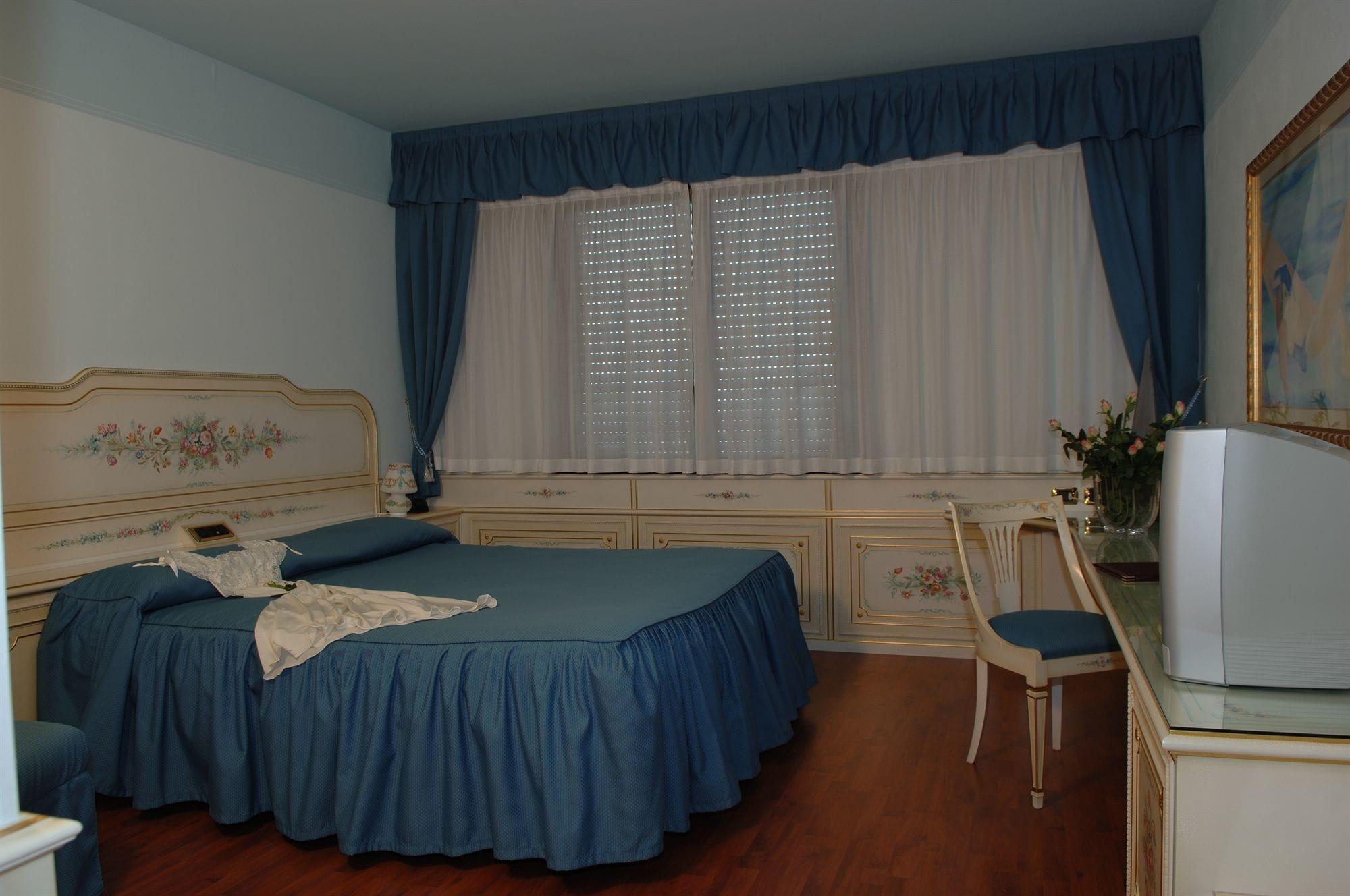 Hotel Melas 8/50