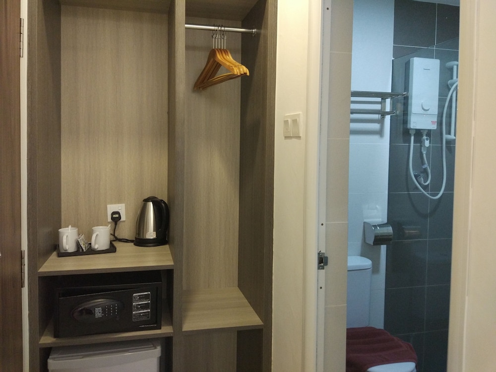 Hotel Alpha 18/58