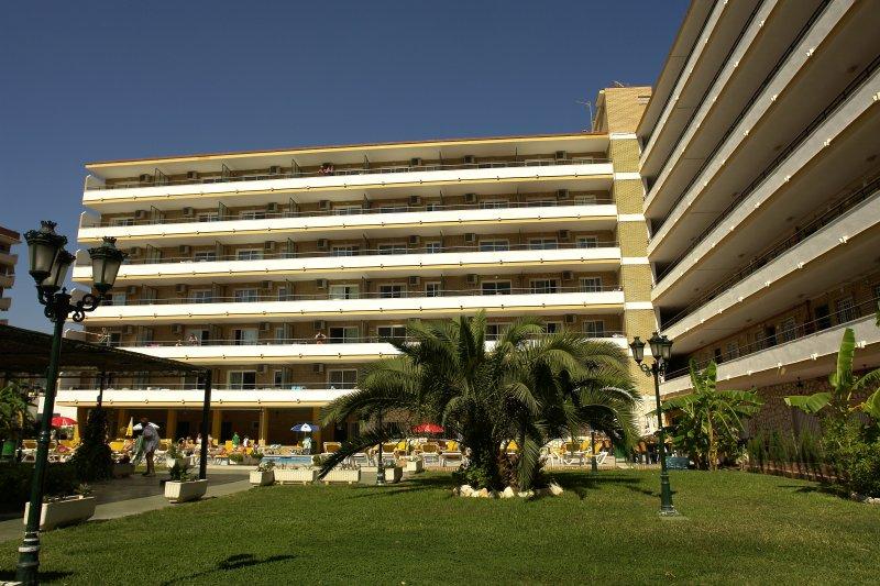 Buensol Apartments 2/36