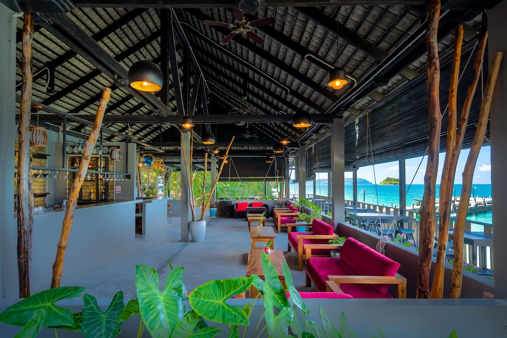 Koh Rong Hill Beach Resort 51/63