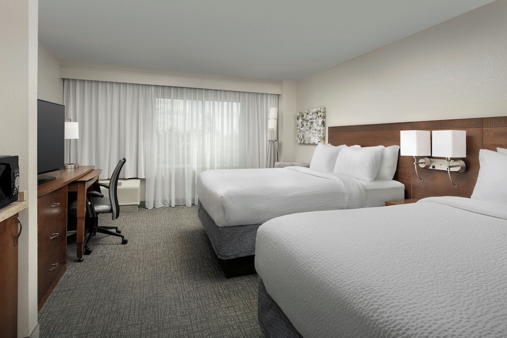 Courtyard By Marriott Chico 19/66
