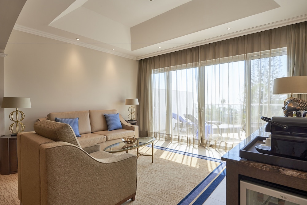 Dona Filipa Hotel 45/77