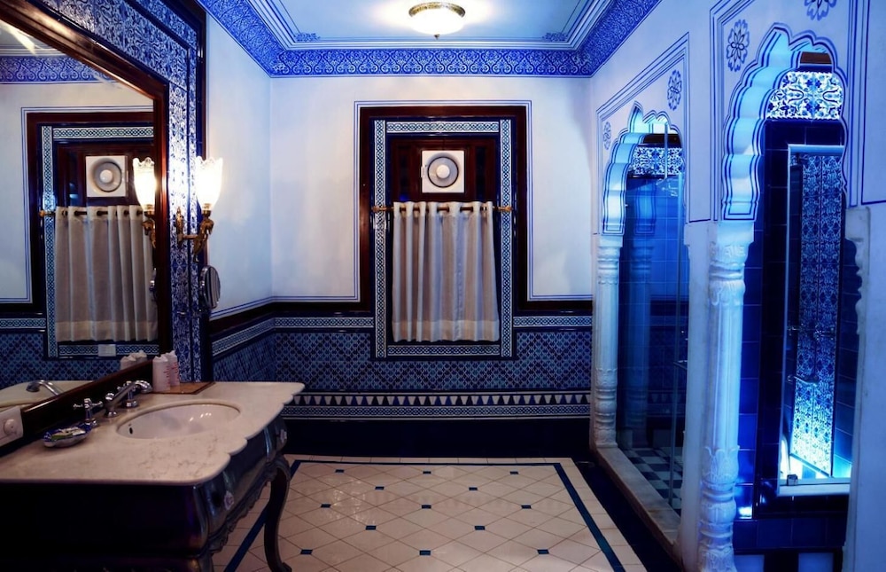 Pearl Palace Heritage 25/48