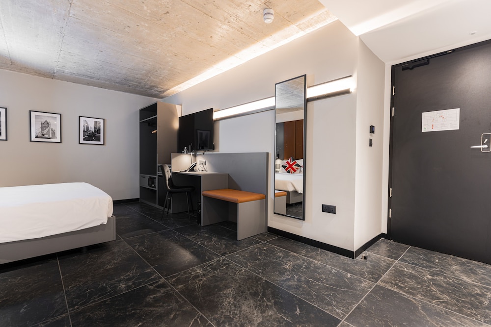 The Londoner Hotel St. Julian's 5/61