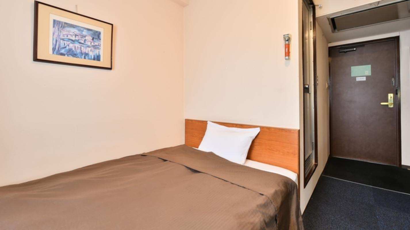 Semi Room, Single, Semi Double Bed
