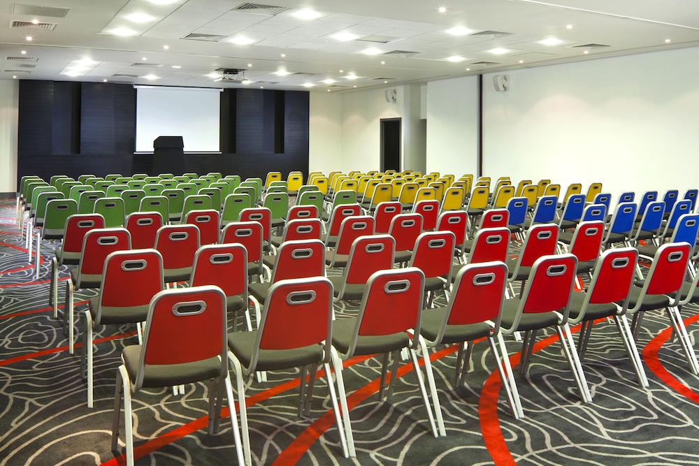 Radisson Hotel Manchester City Centre, A Verified Net Zero Hotel 82/91