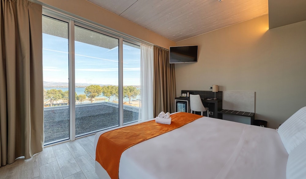 Vision Hotel 14/50