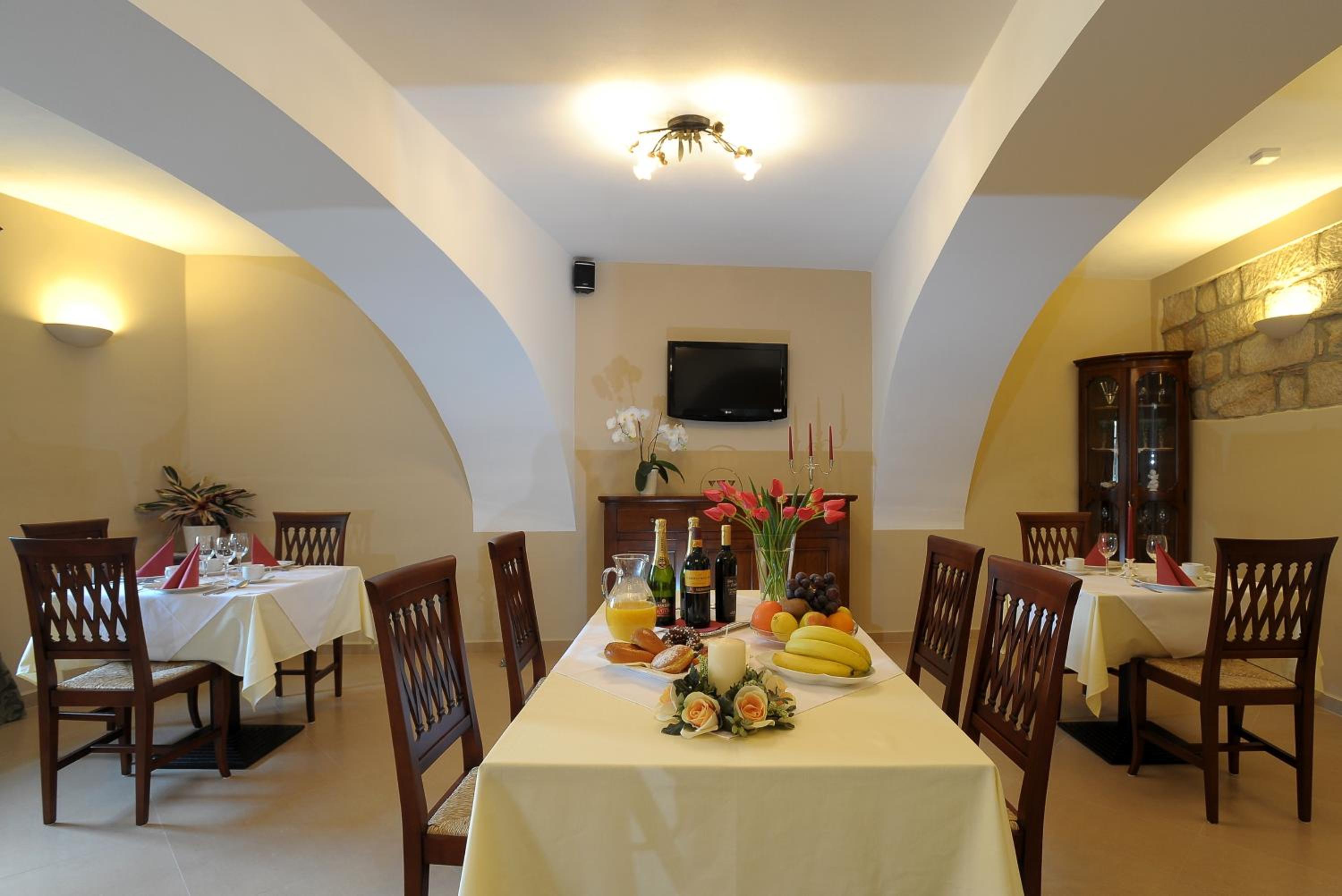 Hotel U Krale 33/50