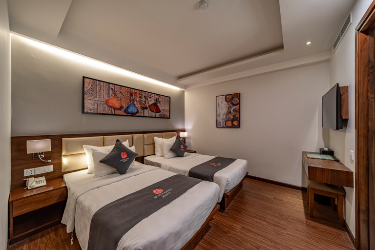 Standard, Double or Twin Bed, No Window
