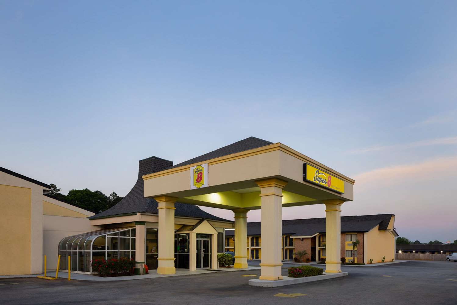 Super 8 by Wyndham McDonough GA 2/19