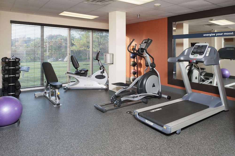 Hampton Inn Suites Cleveland Southeast/Streetsboro 27/63