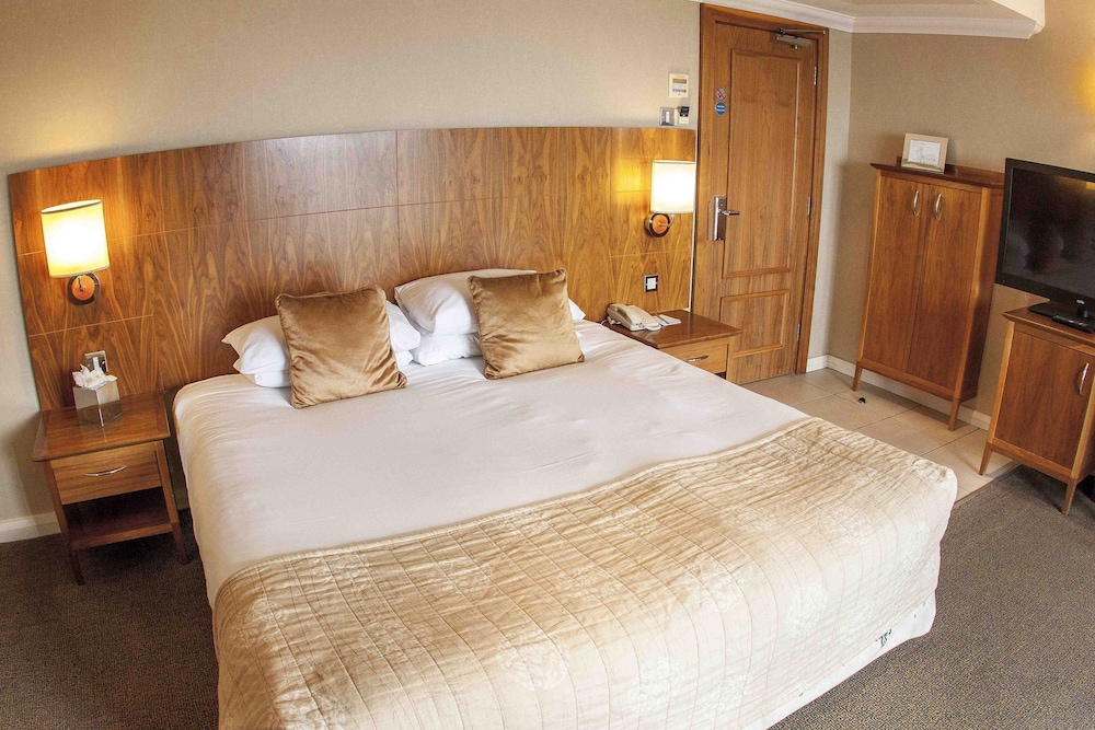 Harbour Heights Hotel 11/50