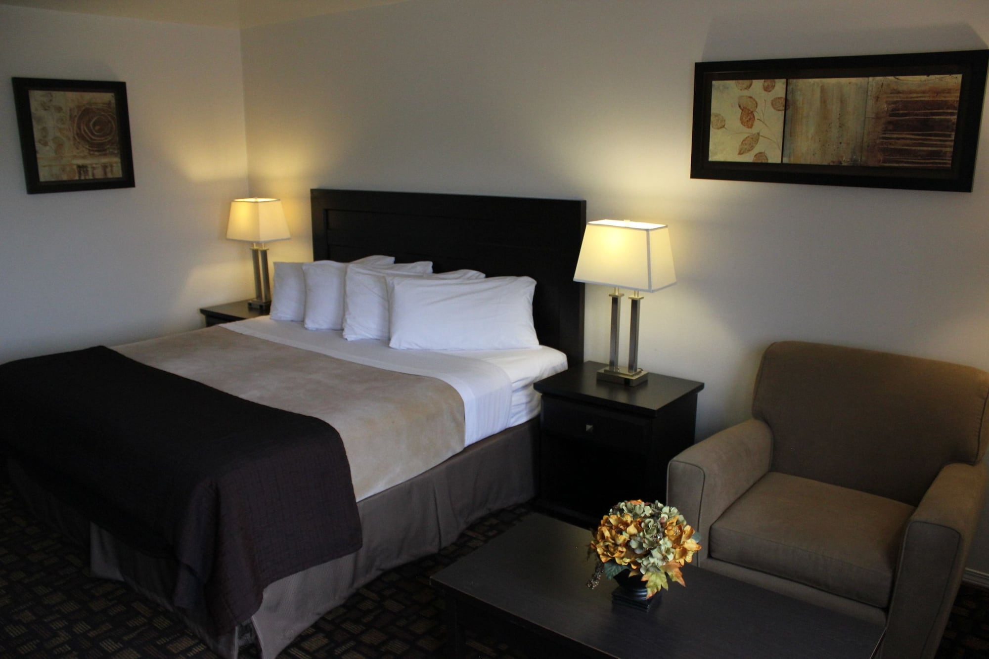 Business, King Bed