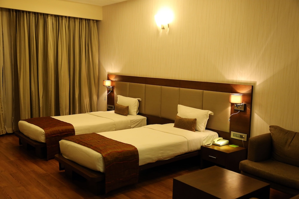 HOTEL EEFA 7/28