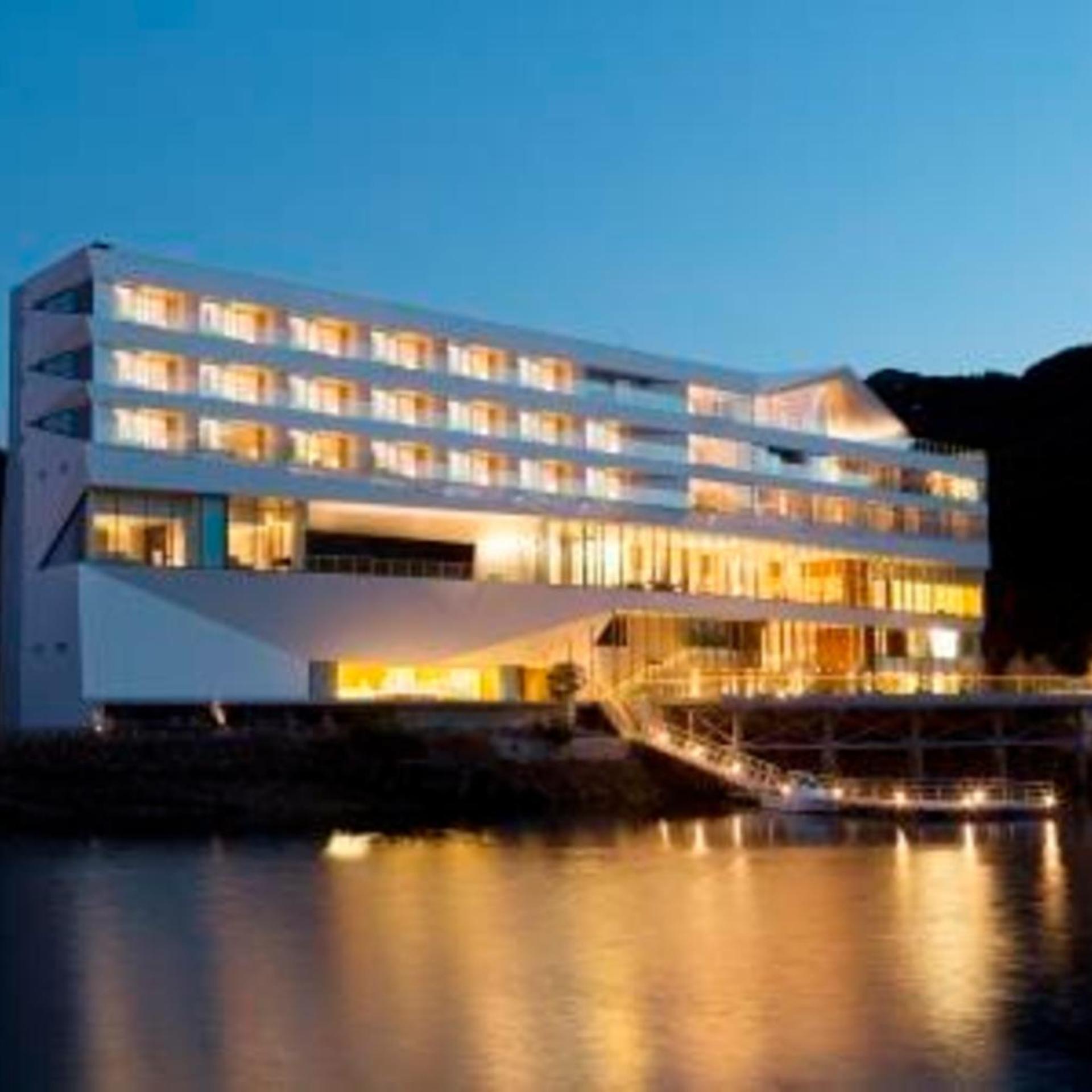 Olive Bay Hotel 7/53