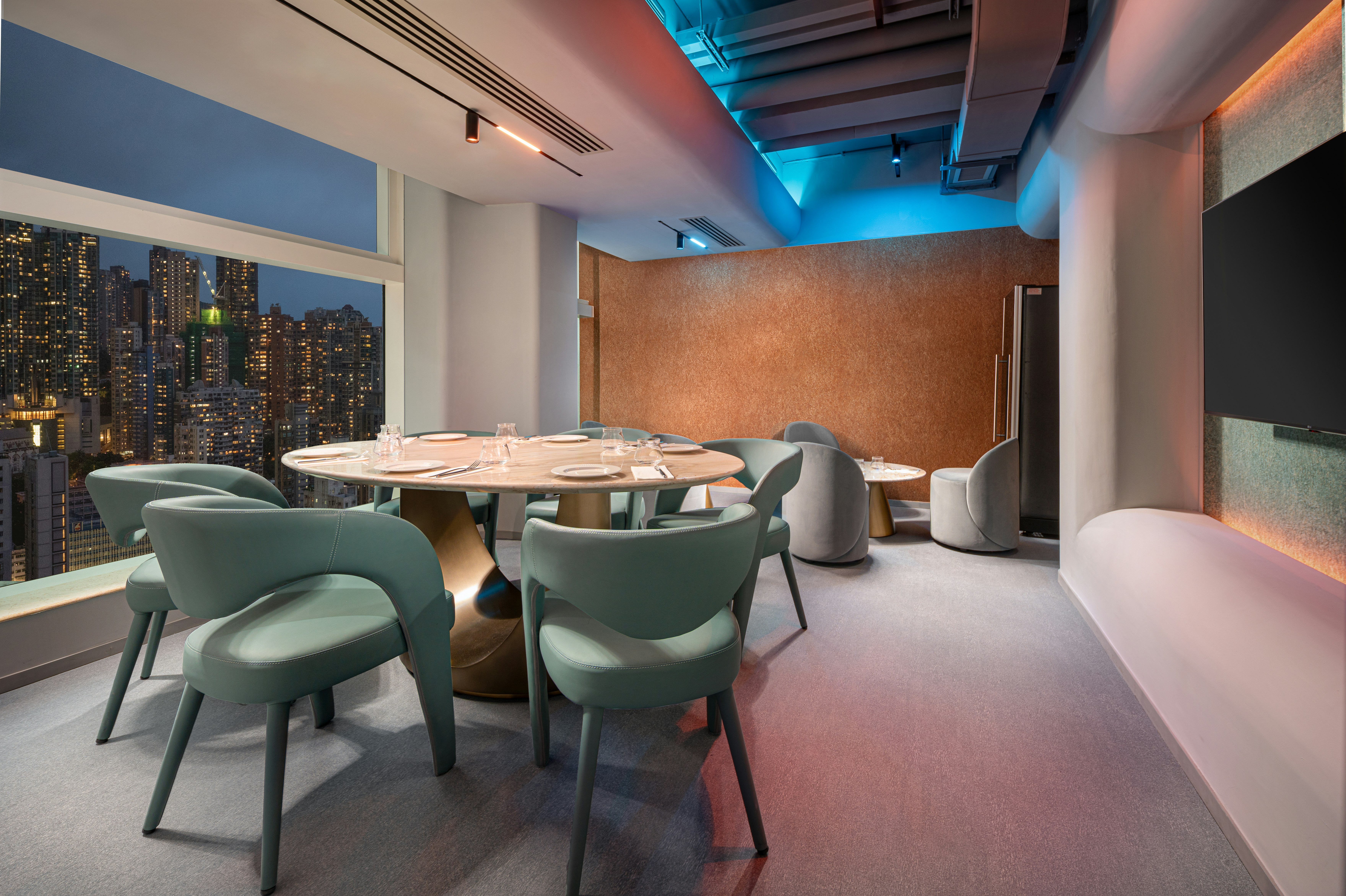 Motto by Hilton Hong Kong Soho 19/25
