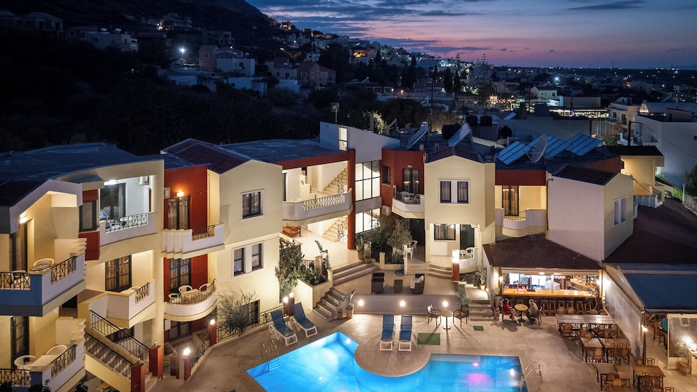 Ariadni Palace 2/60