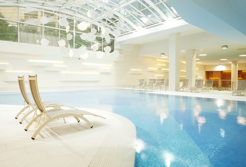 Socializing Hotel Mirna Lifeclass Hotels Spa in PIRAN