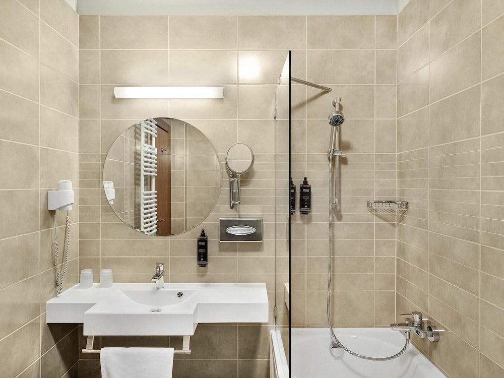Mercure Szekesfehervar Magyar Kiraly 62/64