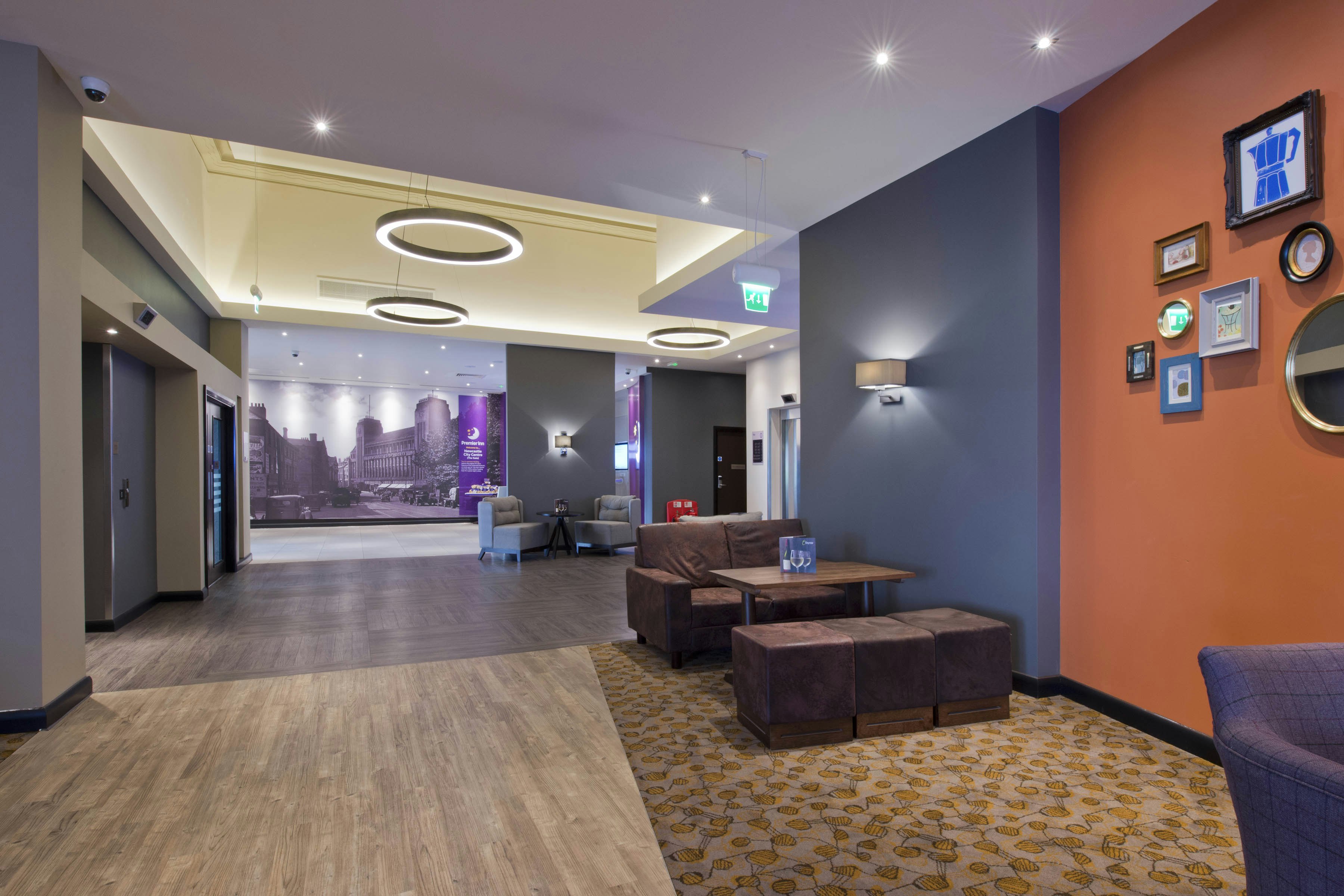 Premier Inn Newcastle City Centre (The Gate) Hotel 7/42