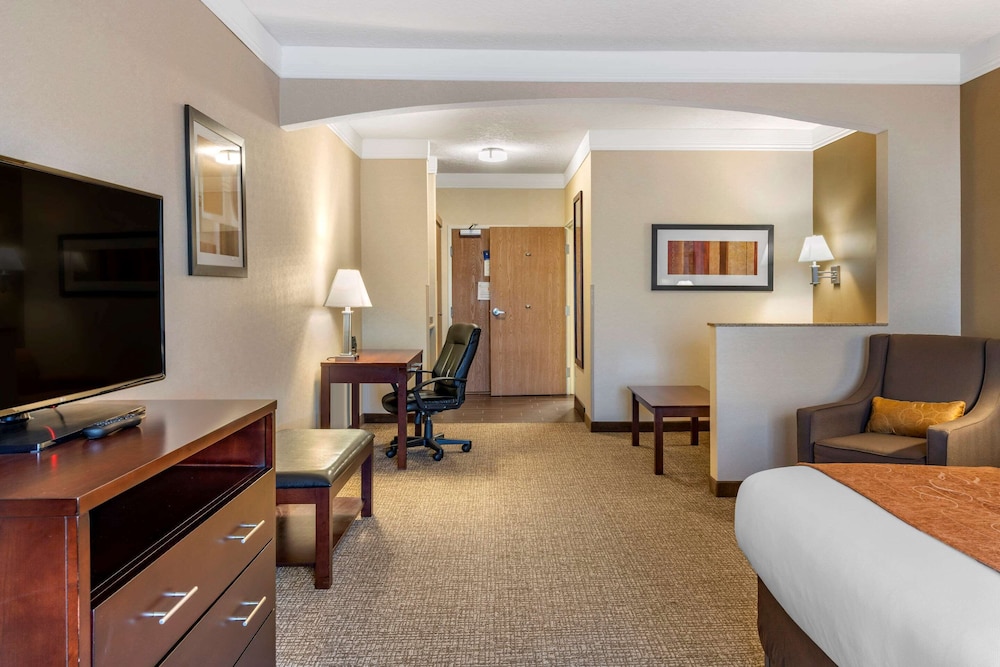 Comfort Suites Linn County Fairground And Expo 15/38