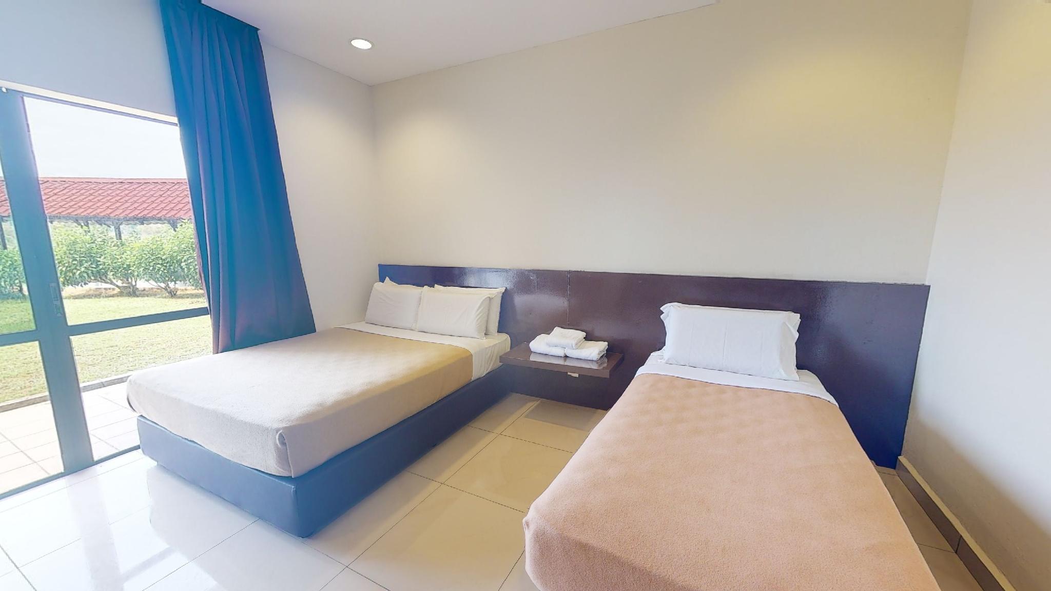 غرفة قياسية بسريرين منفصلين