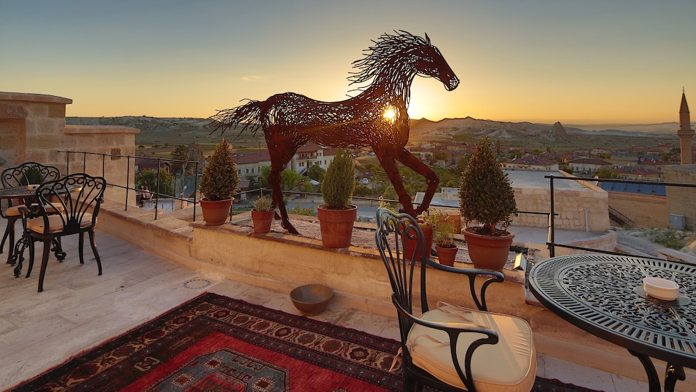 Phocas Cave Suites 3/71