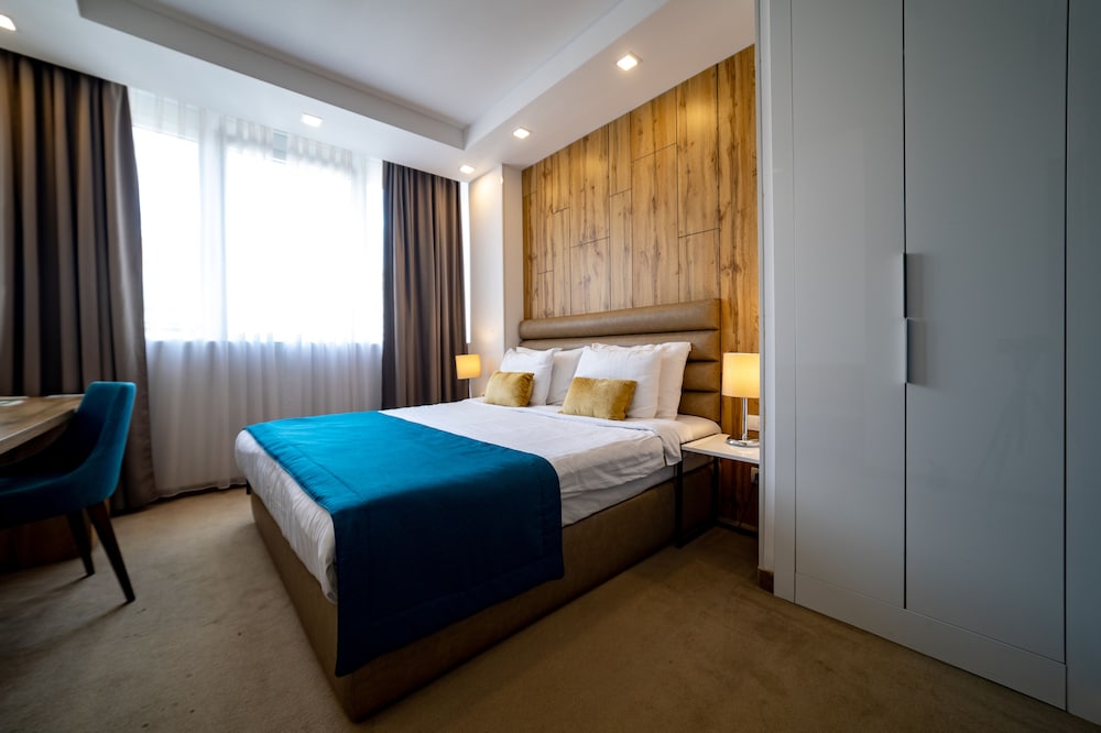 COMFORT, DOUBLE BED