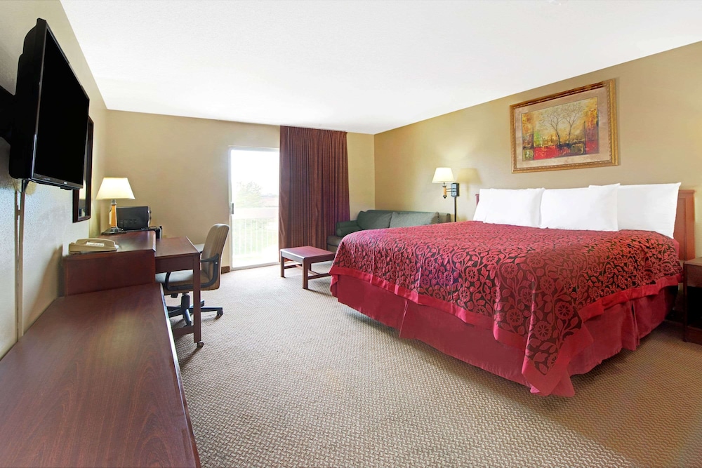 Standard, 2 Queen Beds