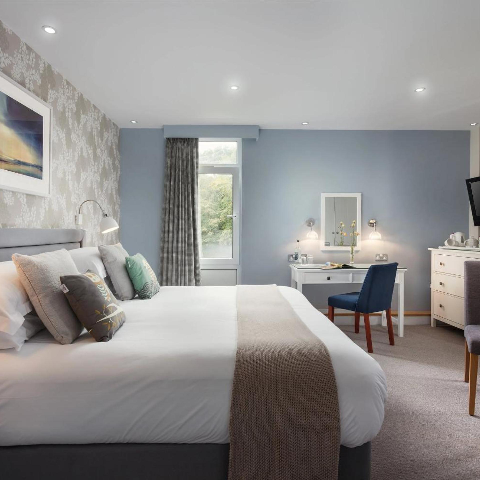 Standard, Double or Twin Bed