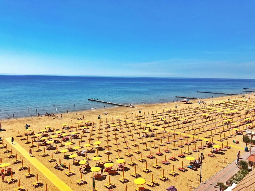 Hotel Residence Villa Sorriso 38/46