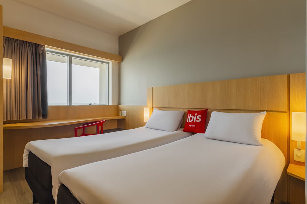 STANDARD, TWIN BEDS, SEA VIEW