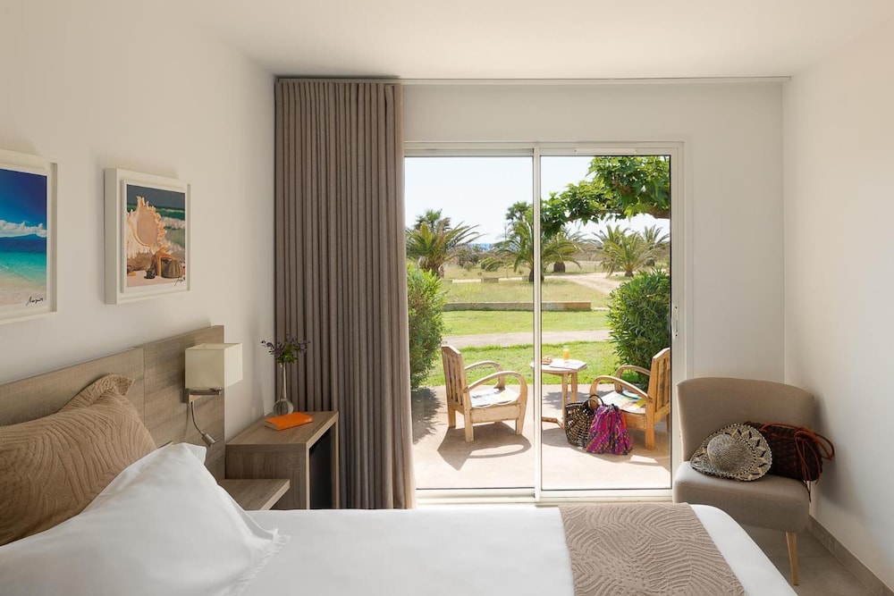 Marina Di Lava Hotel 16/60