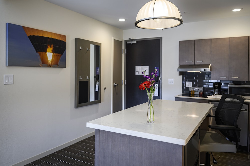 Hyatt House Indianapolis / Fishers 47/68